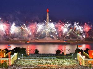 Warga Korea Utara Rayakan Keberhasilan Uji Coba ke-6 Bom Hidrogen