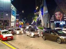 Bukit Bintang Kuala Lumpur yang Tak Pernah Tidur