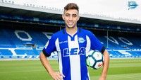 Munir El Haddadi pindah dari Barcelona ke Alaves pada 1 September 2017 dengan status pinjaman. (Foto: Twitter @Alaves)