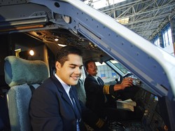 Tahukah Kamu Cara Pilot Atur Istirahat di Kokpit?