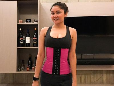 Ini Seali Syah, Wanita yang Ternyata Saudara Ariel NOAH
