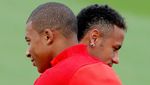 Ketika Neymar Bertemu Mbappe