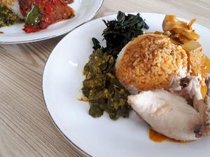 Sepakat Sentosa: Nikmatnya Nasi Padang dari Beras Organik dengan Lauk Ayam Pop Sepakat Sentosa: Nikmatnya Nasi Padang dari Beras Organik dengan Lauk Ayam Pop