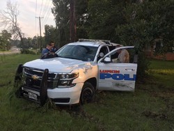 Berani-beraninya Cewek Ini Curi Mobil Polisi