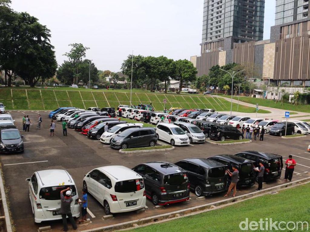 Ini Asyiknya Jadi Anggota Komunitas Mobil Honda Freed Ini Asyiknya Jadi Anggota Komunitas Mobil Honda Freed