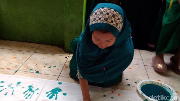 Cap Telapak Tangan untuk Solidaritas Rohingya