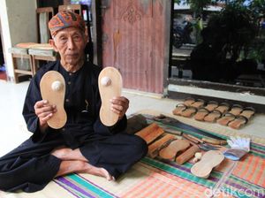 Ini Souvenir Khas dari Kampung Adat Cikondang Ini Souvenir Khas dari Kampung Adat Cikondang
