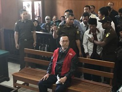 Henry J Gunawan Jalani Sidang, Tolak Borgol dan Rompi Tahanan