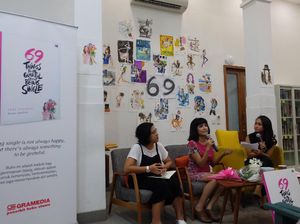Hore.. Buku 69 Things to be Grateful About Being Single Tersedia di Toko Buku Hore.. Buku 69 Things to be Grateful About Being Single Tersedia di Toko Buku