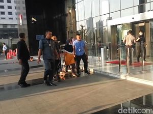 Hakim Bengkulu yang Terjerat OTT Tiba di KPK