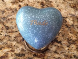 Main Petak Umpet, 2 Anak Ini Temukan Abu Jenazah di Hotel