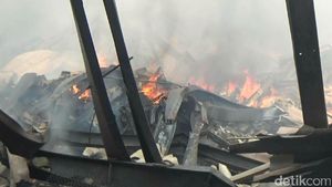 Foto: Pasar Gombong Kebumen Dilumat Api