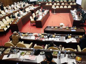 PDIP Minta Menhub Hentikan Operasi Kereta Api di Sumbar