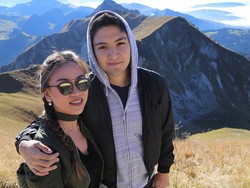 Cucu Ganteng Soeharto Lamar Pacar dengan Romantis di California