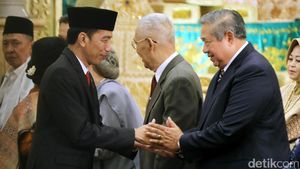 Foto: Jokowi dan SBY Bertemu di Pernikahan Putri OSO