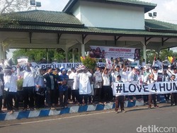 Santri Ponpes di Bondowoso Turun ke Jalan Kecam Kekerasan Rohingya