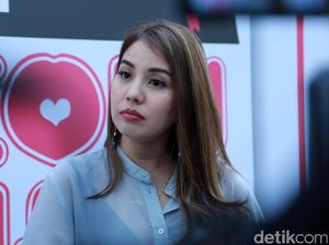 Kenal Sejak Lama, Tya Ariestya Ungkap Sosok Saphira Indah yang Ramah