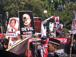 Bareng Bang Japar, Jonru Ikut Aksi Bela Rohingya di Kedubes Myanmar