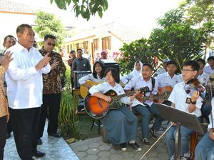 Jabar Butuh 5.000 Ruang Kelas Baru untuk SMA/SMK