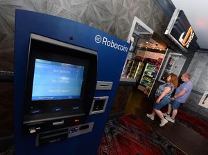 Penipuan Kuras Rp 5,5 Triliun Lewat ATM Terbongkar!