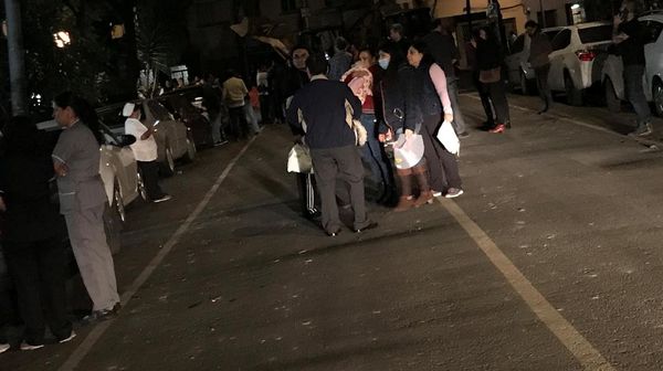 Gelap dan Mencekamnya Kota Meksiko Usai Diguncang Gempa 8 SR