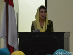 Ayah Meninggal Dunia, Arumi Bachsin: Ill Miss U!