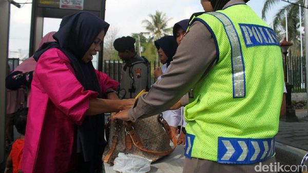Potret Ketatnya Pemeriksaan di Borobudur Jelang Aksi Bela Rohingya