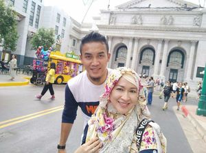 Gunawan Dwi Cahyo Buka Suara Usai Rumor Orang Ketiga dengan Okie Agustina Gunawan Dwi Cahyo Buka Suara Usai Rumor Orang Ketiga dengan Okie Agustina