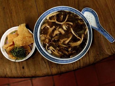 Foto: Kuliner Ekstrem Sup Ular