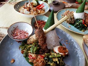 Ada Ayam Besengek dan Bakwan Malang Rasa Autentik di Resto Homey Ini Ada Ayam Besengek dan Bakwan Malang Rasa Autentik di Resto Homey Ini