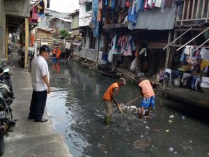 Video Kali di Jakarta yang Kembali Kumuh