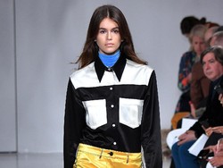 Lihat Debut Putri Cindy Crawford di Panggung New York Fashion Week