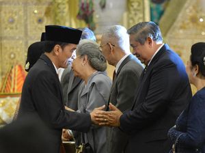 Debat Soal Pemerintahan Era SBY atau Jokowi yang Berkuping Tipis Debat Soal Pemerintahan Era SBY atau Jokowi yang Berkuping Tipis