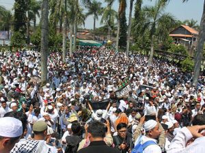 Gema Takbir Ribuan Peserta Aksi Bela Rohingya di Magelang