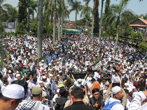Foto: Aksi Rohingya di Masjid An Nuur Magelang, Ramai!