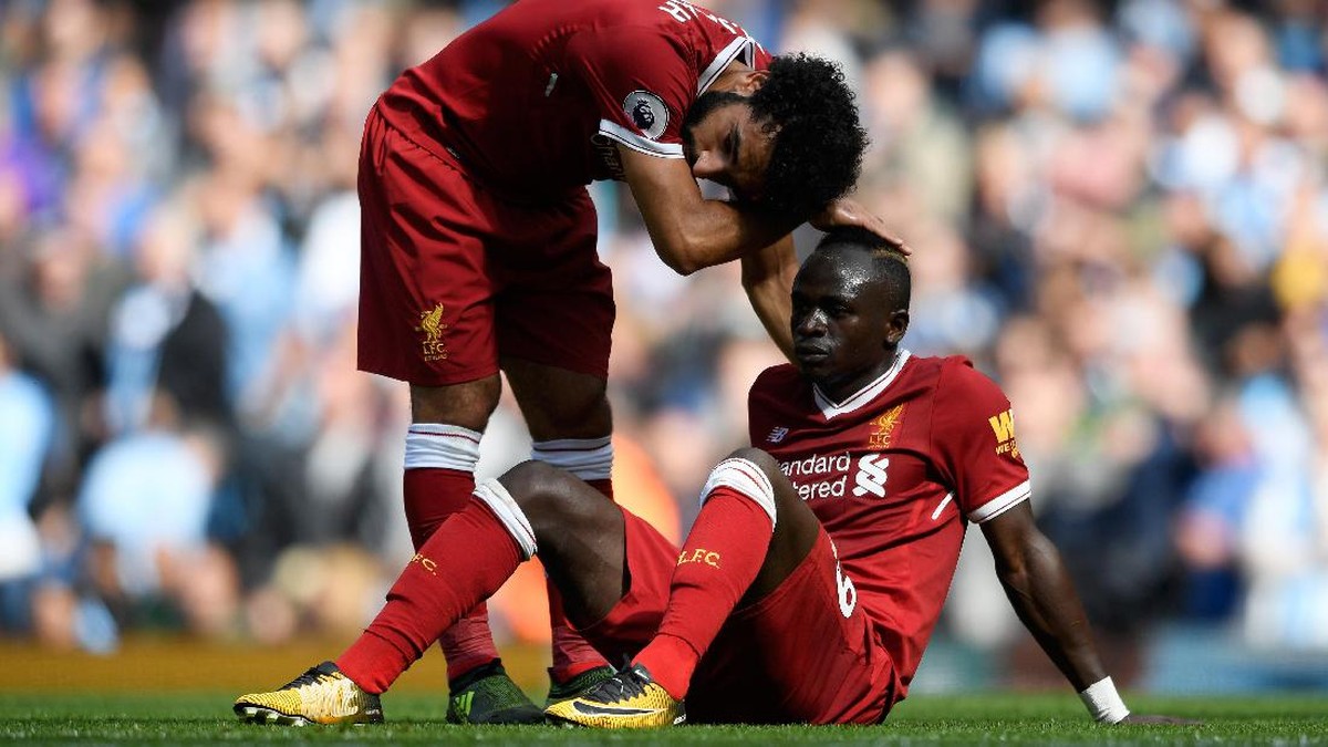 Mohamed Salah meminta Liverpool agar tak terlalu meratapi cederanya Sadio Mane (Foto: Stu Forster/Getty Images)