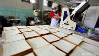 Keren! Begini Produksi Roti di Lapas Narkotika Jakarta