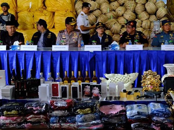 Gaya Sri Mulyani Gagalkan Penyelundupan Ponsel Hingga Drone