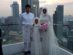 Melly Goeslaw Geram Soal Orang Komentari Riasan Laudya Cynthia Bella