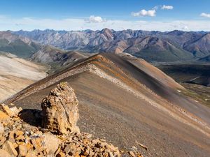 Foto: Batu yang Lebih Berharga Daripada Emas