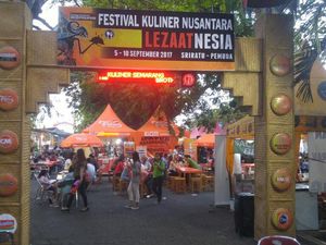 60 Penjaja Kuliner Ramaikan Festival Lezaatnesia di Kota Semarang 60 Penjaja Kuliner Ramaikan Festival Lezaatnesia di Kota Semarang