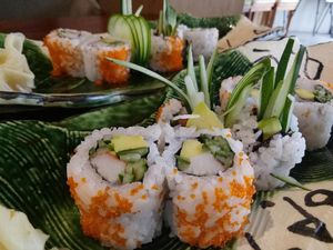 Meracik California Roll, Sushi Fusion Paling Top Buatan Chef Itoph Meracik California Roll, Sushi Fusion Paling Top Buatan Chef Itoph
