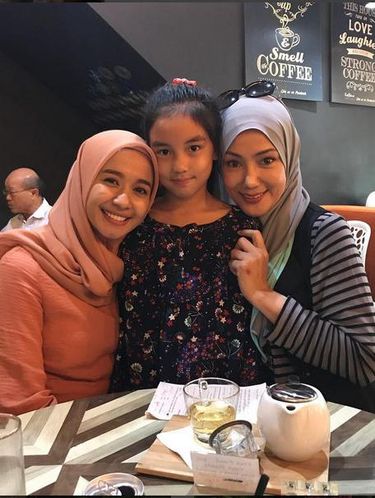 Mantan Istri Engku Emran: Kalau Bella Mau Curhat, Saya Sudi Mendengar