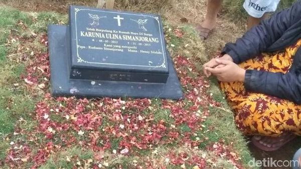 Makam dan Motor yang Jadi Saksi Bisu Kisah Pilu Bayi Debora