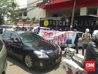 Berdiri di Balik Wiranto, Rektor UNJ Bungkam soal Plagiarisme