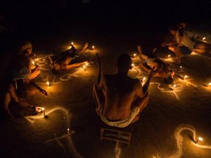 Foto : Ritual Penghilang Rasa Sakit dan Penyakit