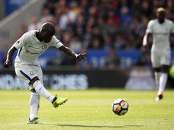 Chelsea Kalahkan Leicester, Kante Dipuji Conte