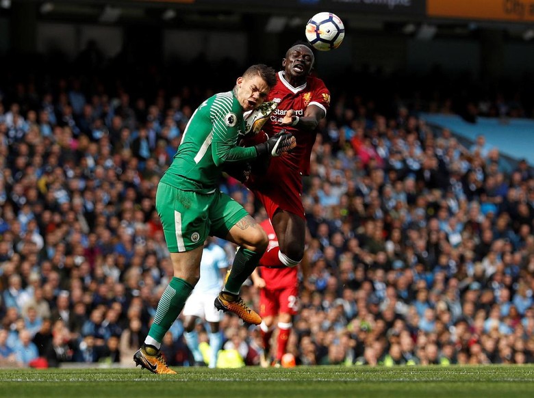 Minta Maaf pada Ederson, Mane: Semoga Cepat Sembuh Minta Maaf pada Ederson, Mane: Semoga Cepat Sembuh