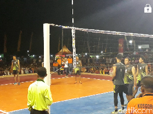 51 Klub Bola Voli Rebutkan Piala Srikandi Kosgoro Bojonegoro