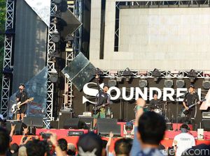 Rocket Rockers Dedikasikan Penampilan untuk Chester Bennington Rocket Rockers Dedikasikan Penampilan untuk Chester Bennington